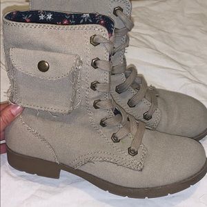 American Eagle combat boots
